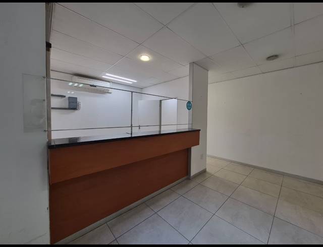 87M² OFFICE TO LET IN ROSEBANK